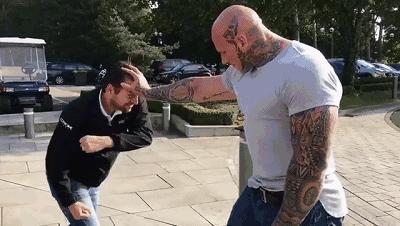 大大大大大汽车中的加特林，折合每平米近10万元的全尺寸SUV豪车