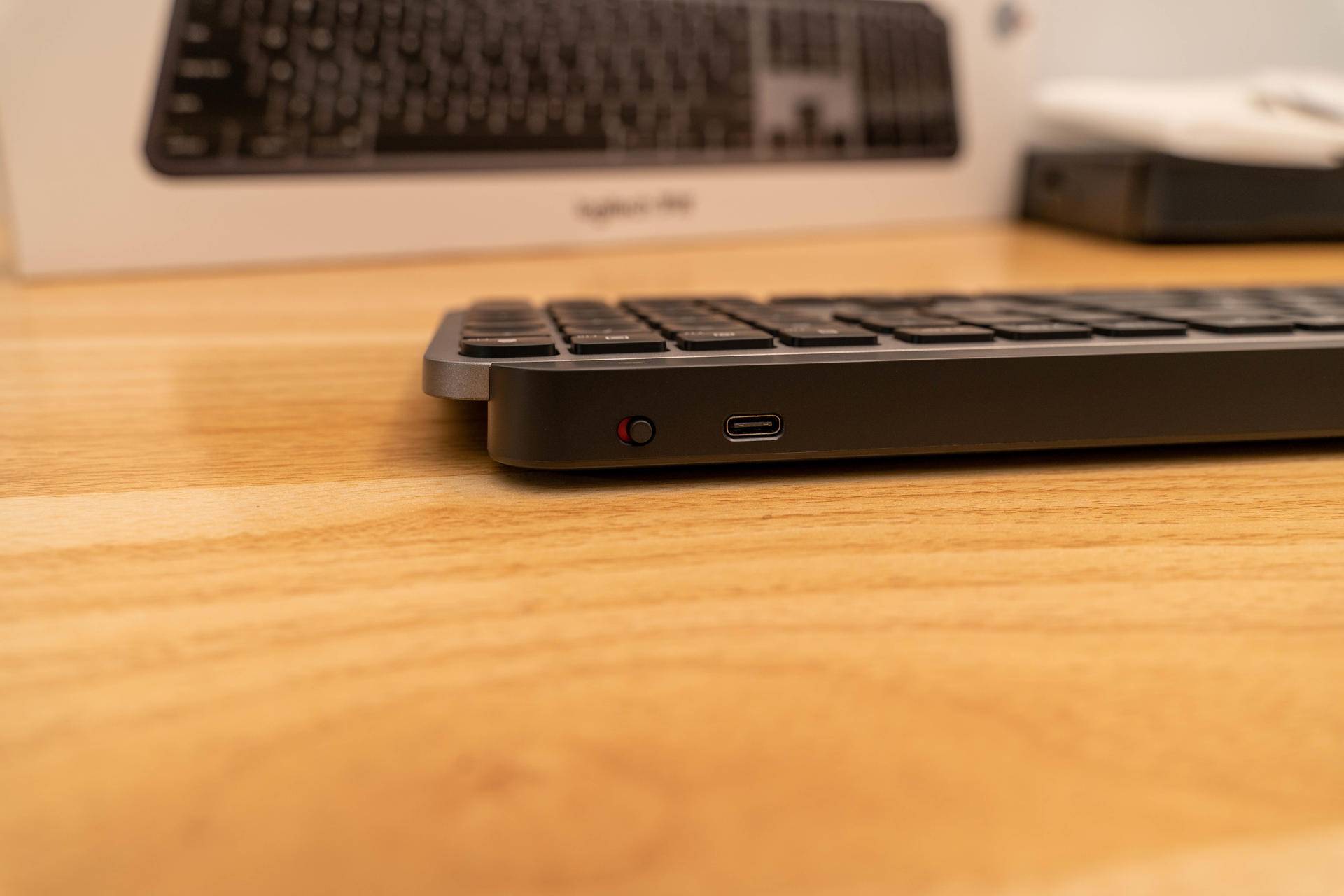 罗技mx无线机械键盘,罗技mxkeys键鼠