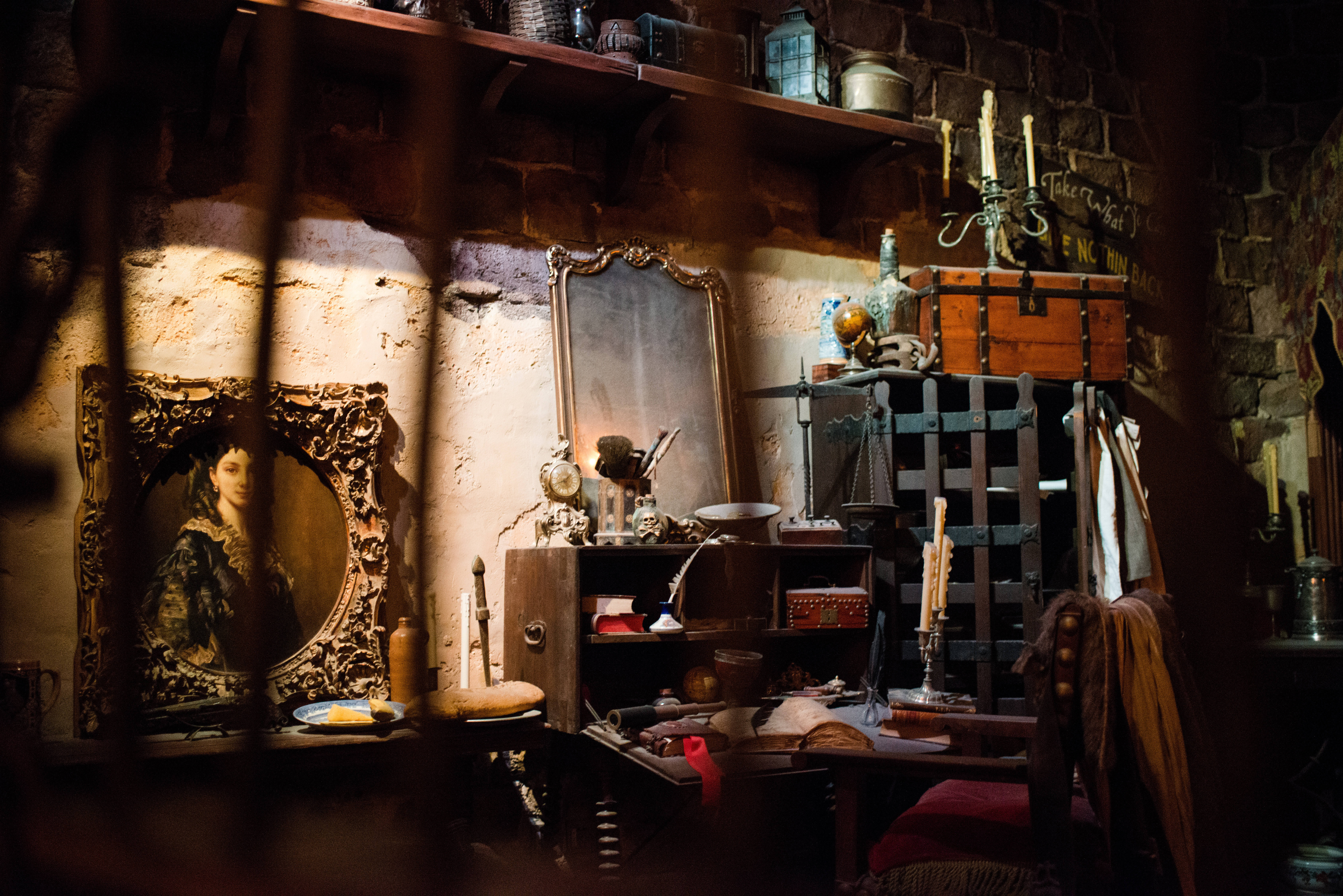 下雨天迪士尼值得去吗,雨天逛迪士尼攻略