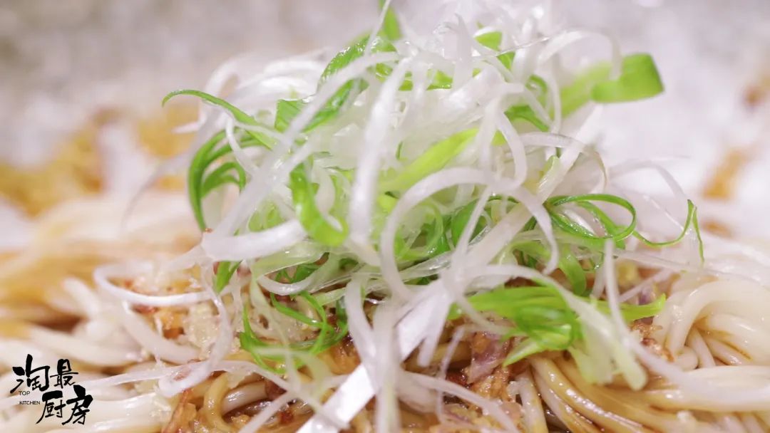 孙俪油泼面做法,安家孙俪吃的面怎么做