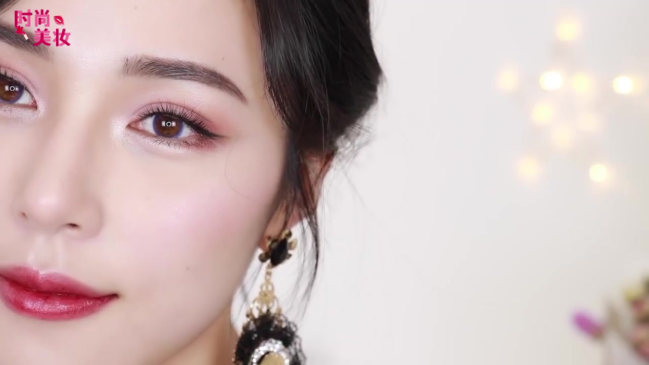 美妆教程眼线,植村秀眼线笔晕染图片