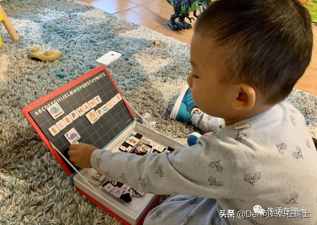 陪玩婴儿的三个技巧,新生儿1-2个月怎么陪玩