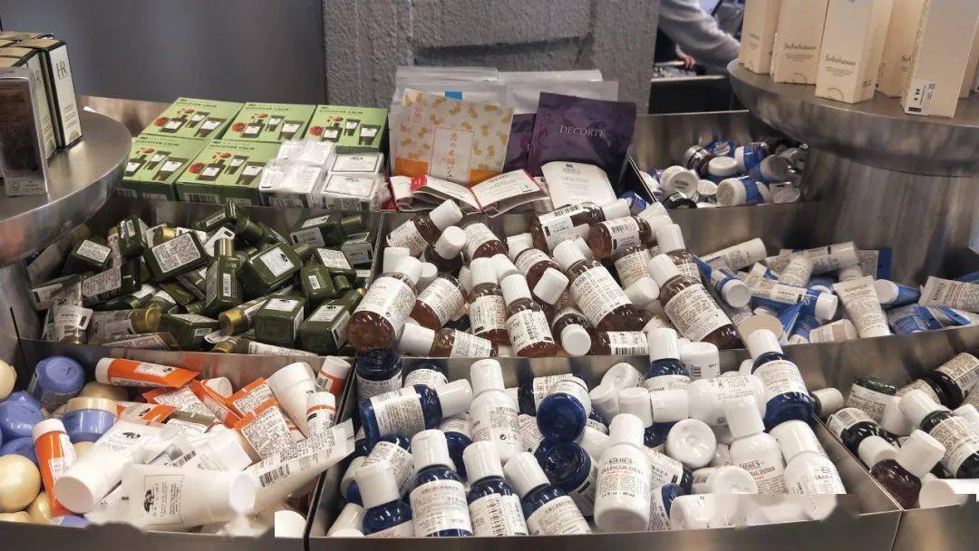 大牌化妆品小样真假怎么辨别,大牌小样化妆品怎么验真假