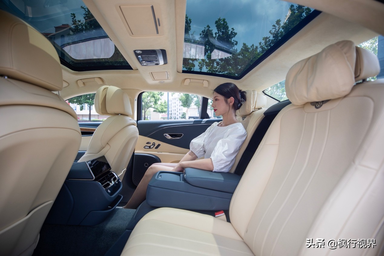 手工打造，感受造车艺术之美与机械之美，实拍6.0TW12版宾利飞驰