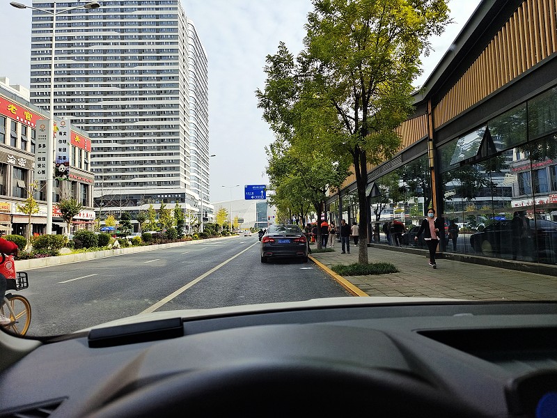 逸卡雨刷,拥有极佳视野