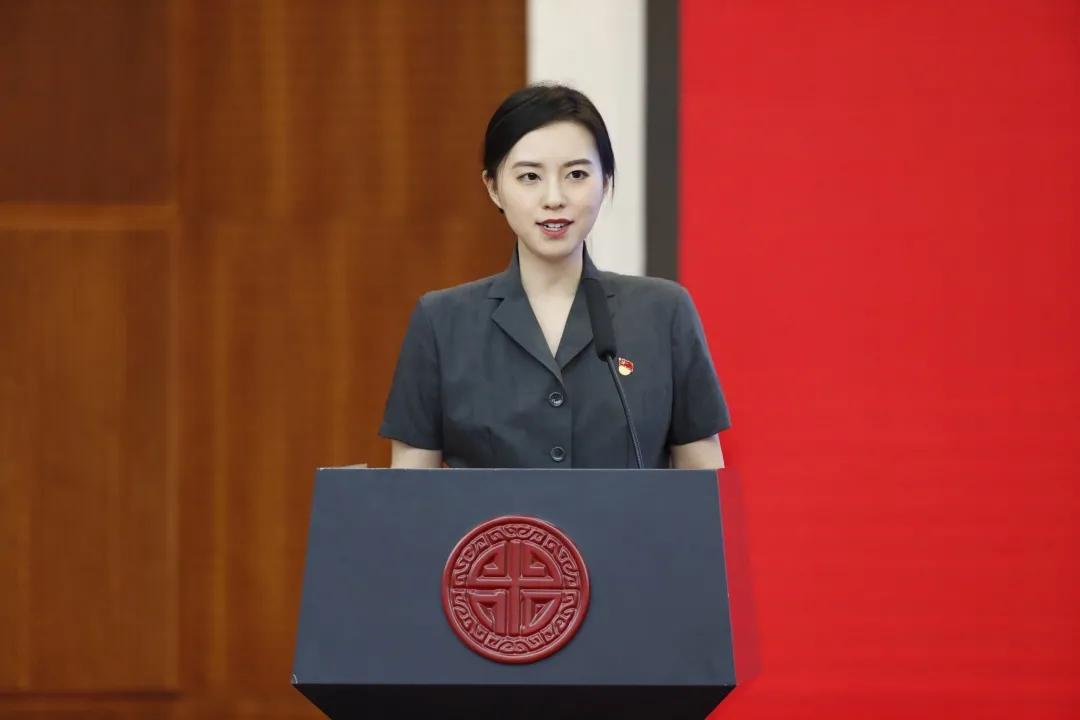 我为群众办实事点亮群众幸福生活,为群众办实事为发展献良策