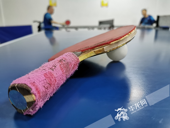 视频|轮椅上“打天下”重庆残疾人乒乓球队赴津参加残运会