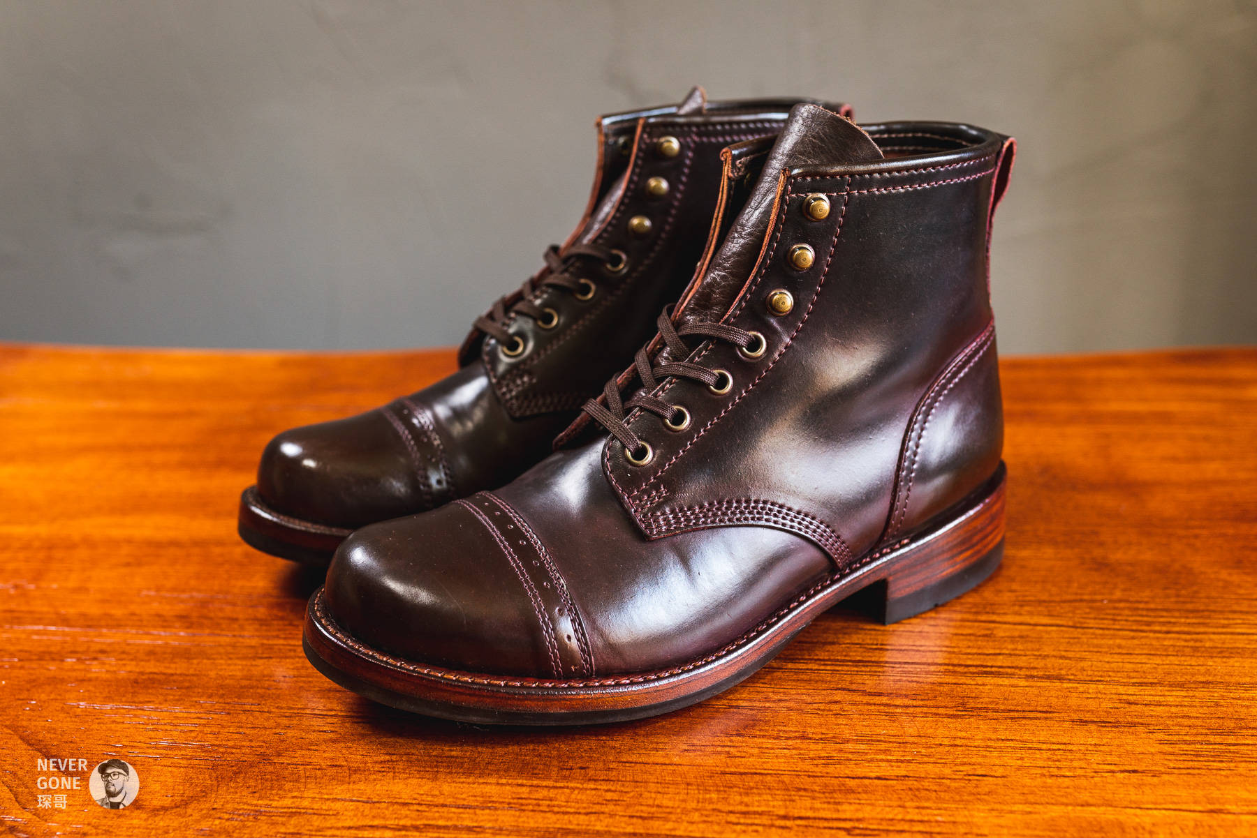 “靴皇”之一？要价10000的JulianBoots马臀皮工装靴开箱