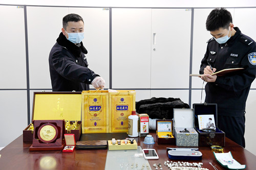 男子深夜入室盗窃被抓,男子流窜多地盗窃被抓