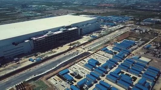 咸阳巨资“续命”,“奶娘”输血,“趴下去”的彩虹能否站起来?