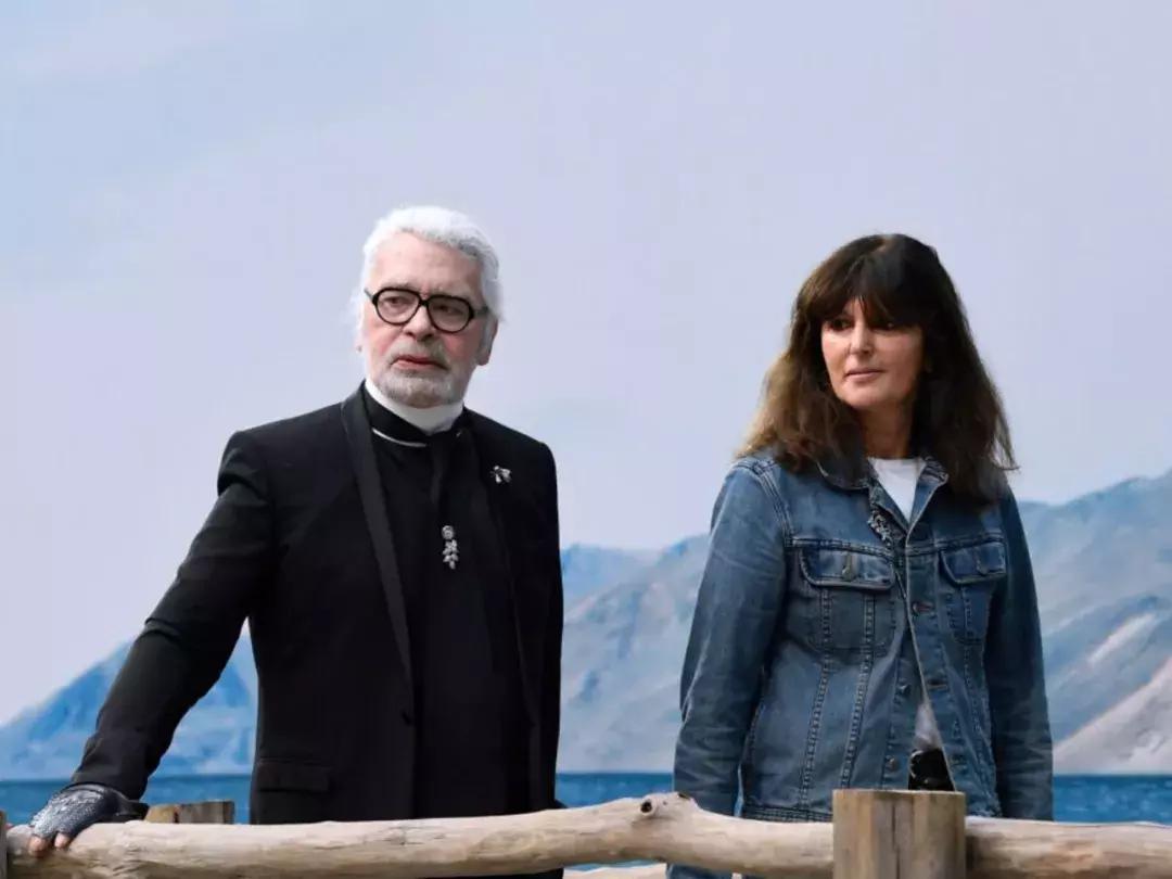 老佛爷去世，他那只年挣300万欧元的猫将继承他的遗产？！