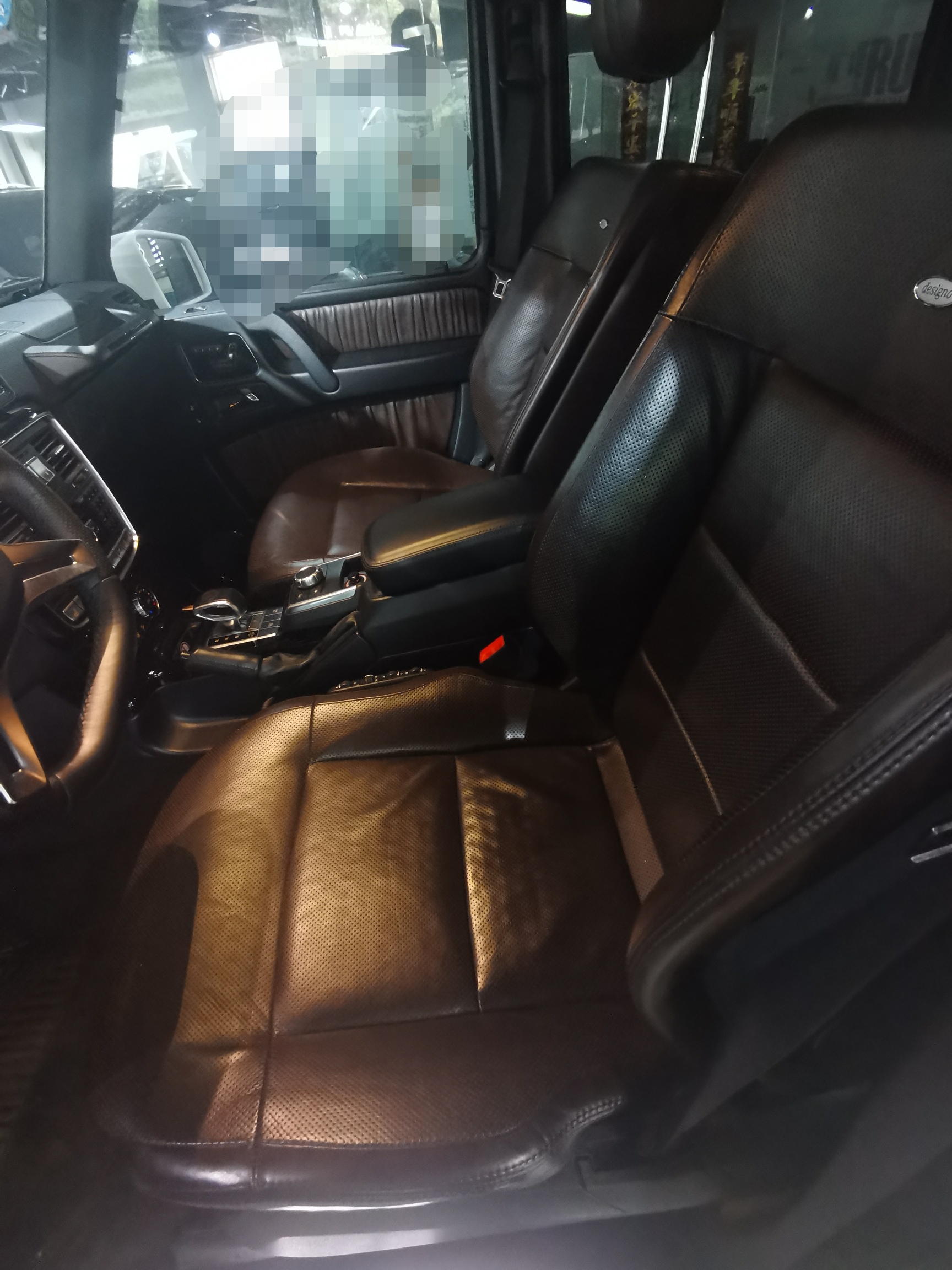 5年的奔驰C260还会贬值多少,十多年的奔驰g值得买吗