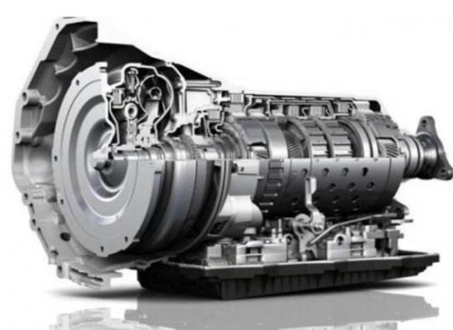 开车怎么踩油门控制速度,新手开车怎么控制油门最省油