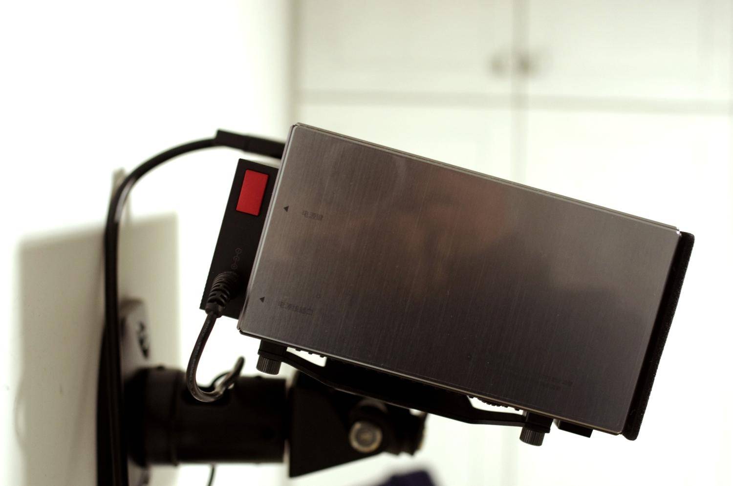 改造投影仪之加装毕亚兹USB3.0一拖四HUB