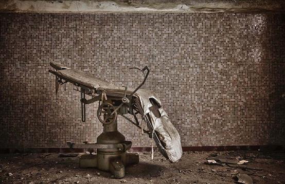 精神病院为何会是恐怖片主战场？谈谈它的黑历史