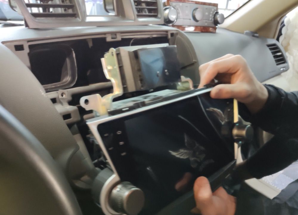 汉兰达更换高配中控,汉兰达中控大屏升级