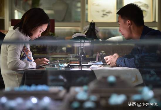 学霸初中退学并创业成功,学霸厌学辍学打工