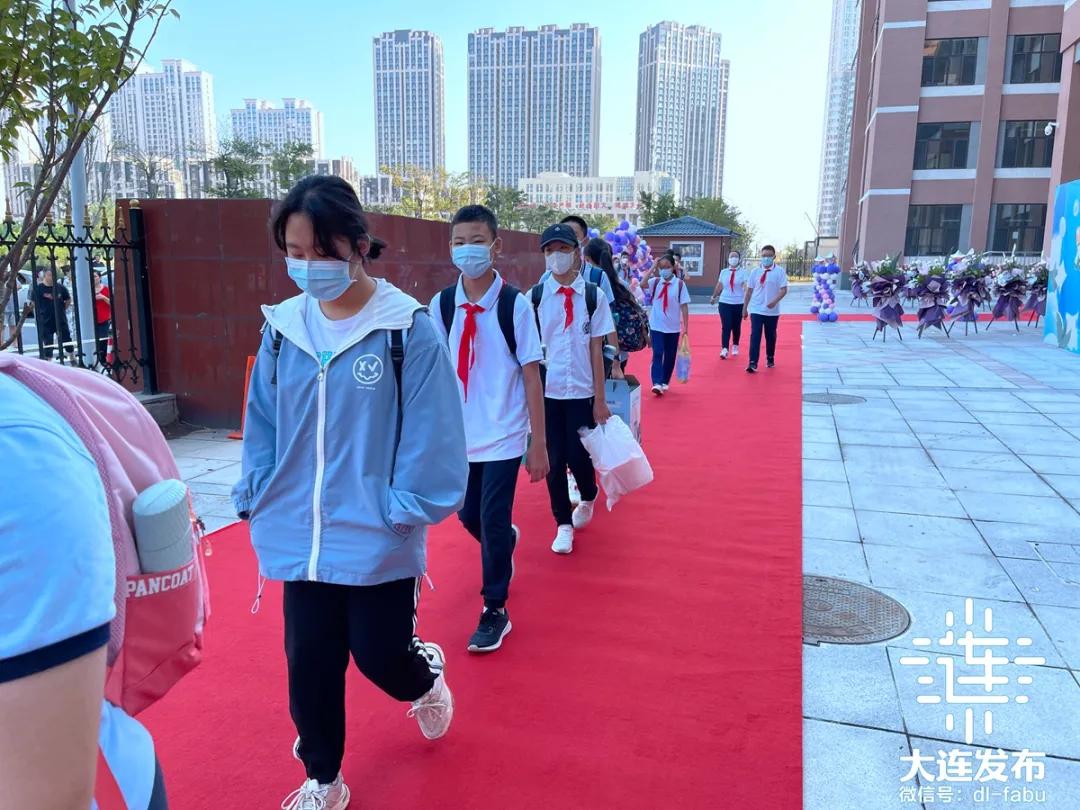 一大波学校开建,直击各地开学第一天大学