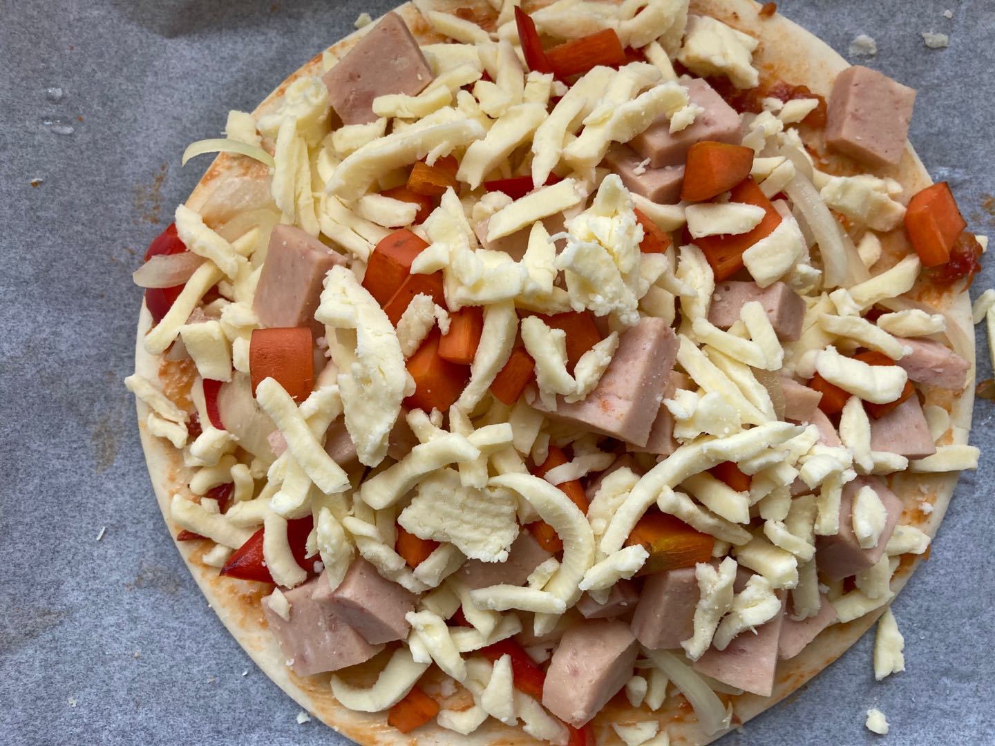 在家做了披萨一点不比外面买的差,怎么样一次就能学会做披萨