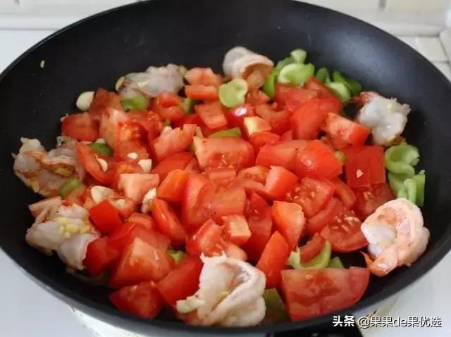 番茄虾仁怎么做才好吃又简单视频,番茄炒虾仁怎么做好吃又方便
