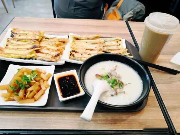 天津最火爆的锅贴,天津锅贴有什么馅