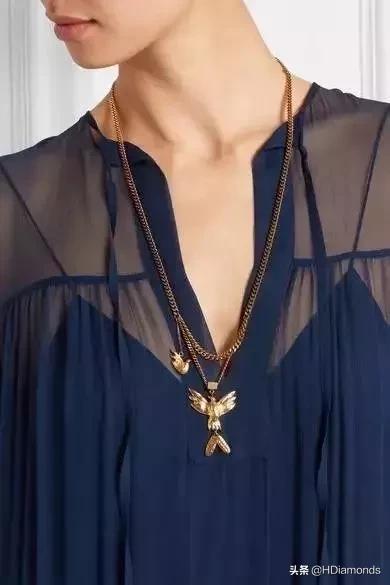 适合女生戴的毛衣链,毛衣链高级感叠戴