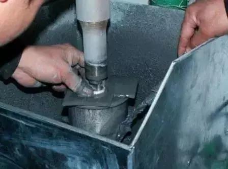 红木手把件机雕和手工雕的区别,翡翠吊坠如何分辨手工雕还是机雕