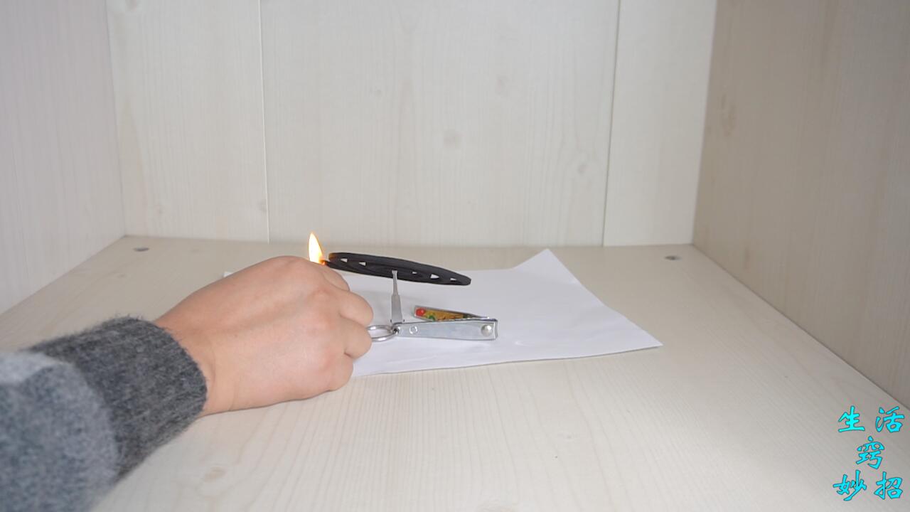 假如在家中衣柜发现它，说明家里有问题，抓紧告诉家人处理！