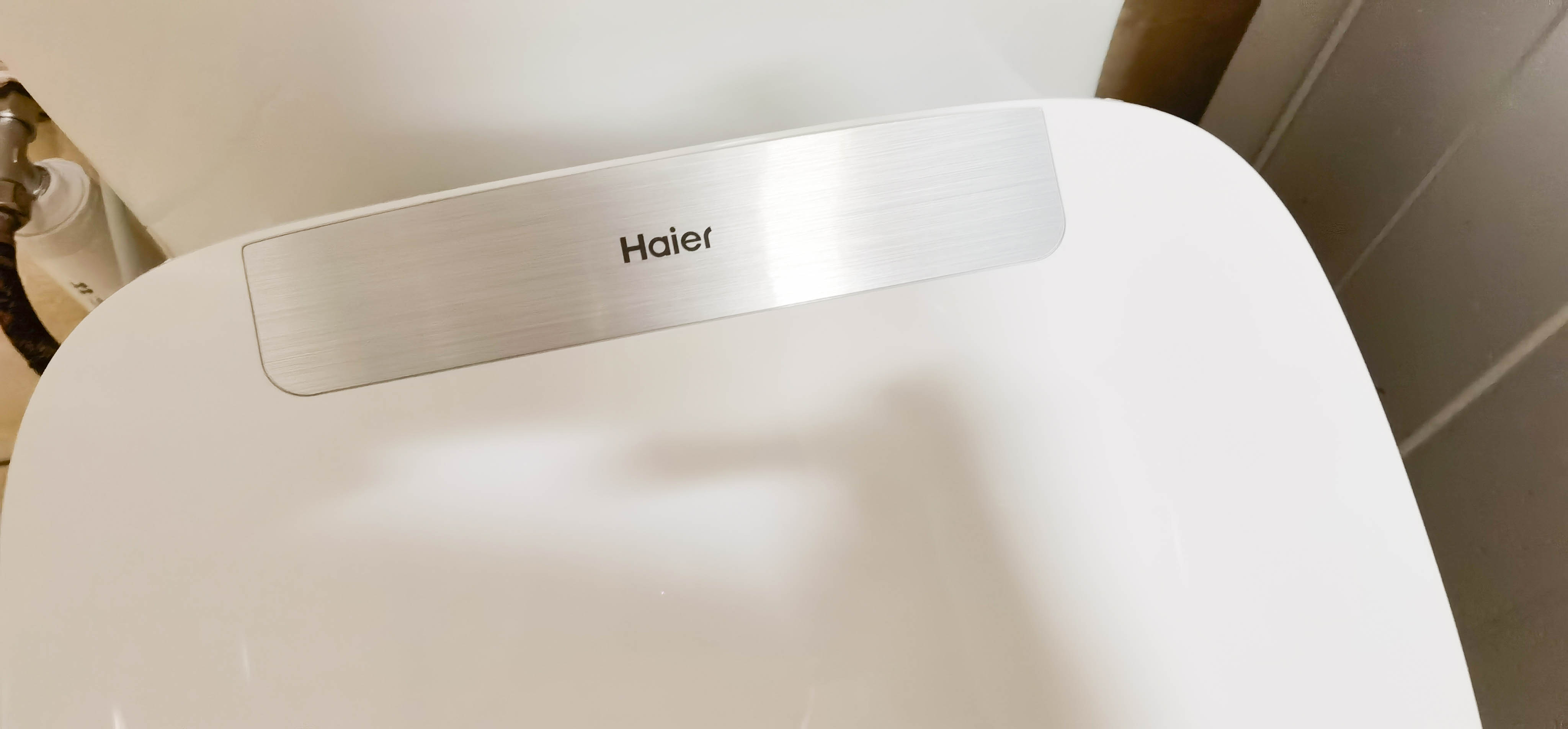 海尔卫玺m17u1智能马桶盖测评,海尔智能马桶盖x3-m16u1