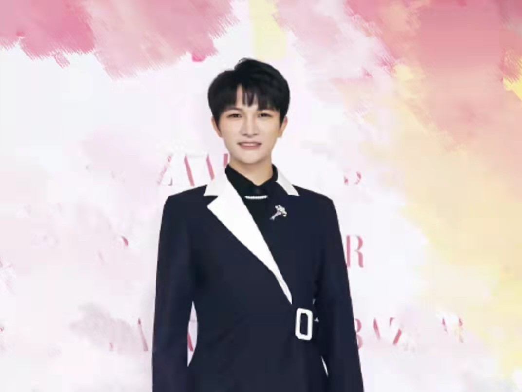 东方风云榜音乐盛典：周深刘宇宁张艺兴刘雨昕惊艳亮相，群星荟萃