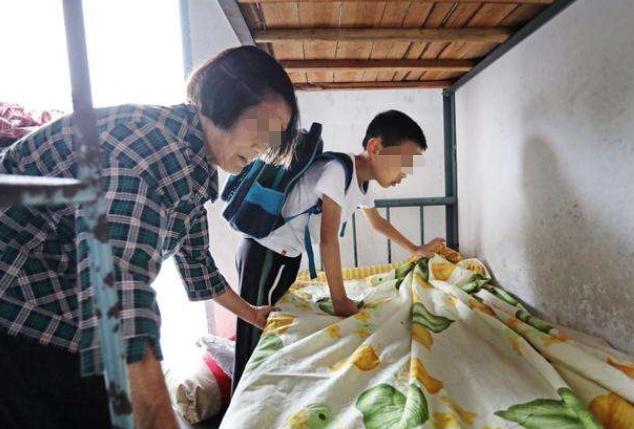 寄宿学校的弊端,一年级上寄宿学校弊端