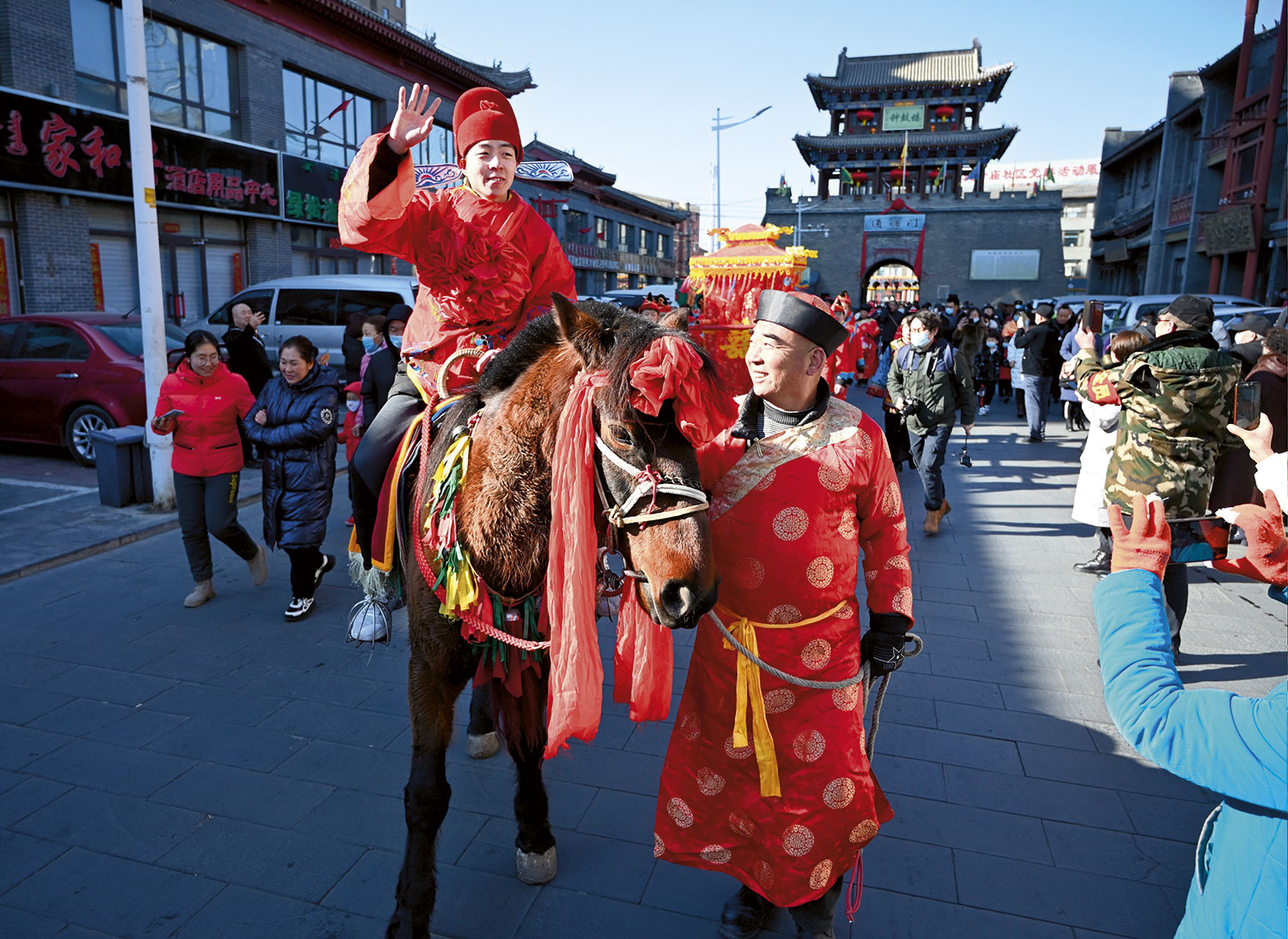 女方三四套房产，一年房租二十多万元，保安、博士、海归、拜金男争做杭州上门女婿