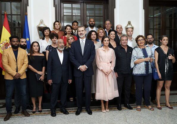 梅根王后穿衣风格,西班牙王后凯特穿搭