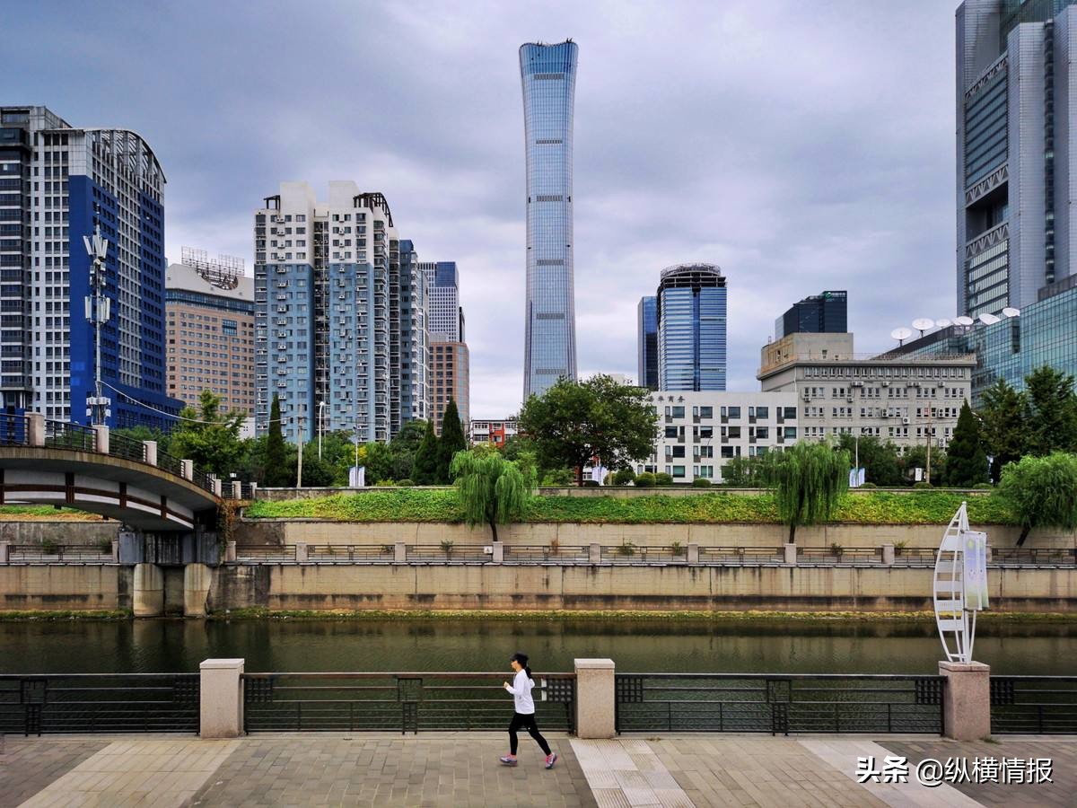 砸下200亿建栋高楼,买地又多花60亿,满租状态一天可收租800万