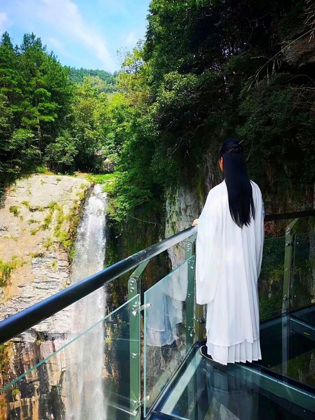 一场穿越千年的汉服旅游,五一旅行指南梦回大唐汉服