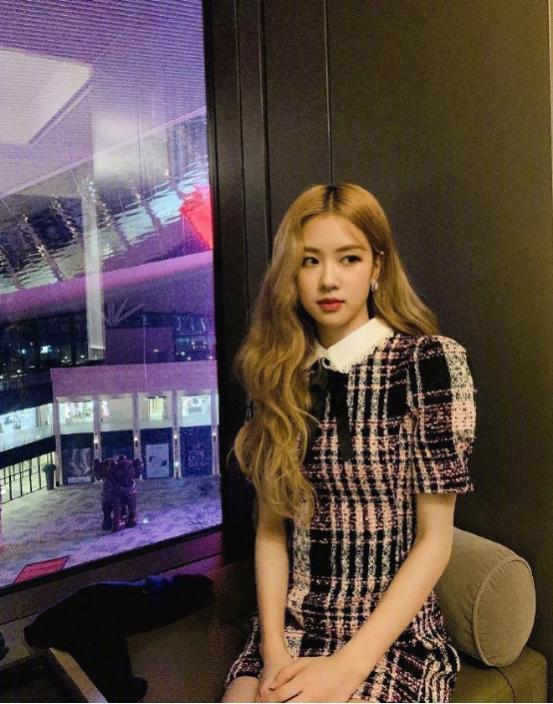 朴彩英无袖背心 (朴彩英adidas背心)