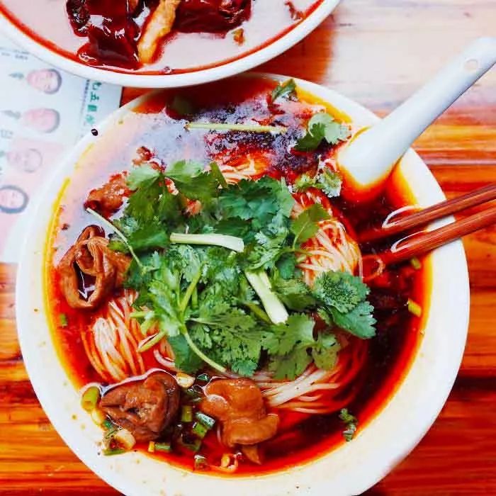 重庆各个区域好耍好吃的推荐,重庆哪有好吃好玩的地方