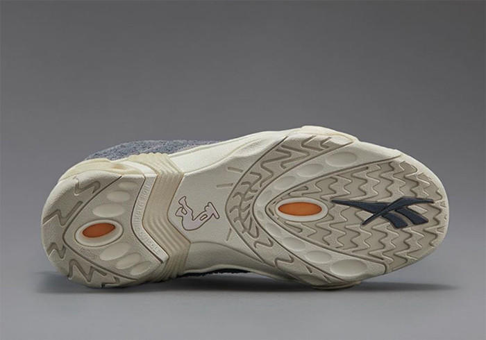 aj1low黑红脚趾丝绸,aj1潮流复古篮球鞋白灰蓝