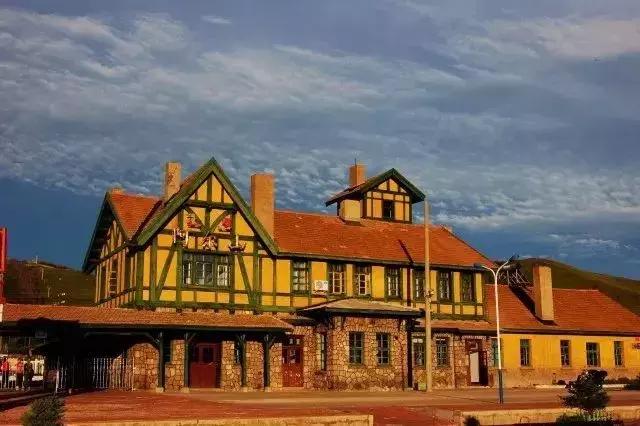 五一假期闺蜜去大兴安岭穷游,闺蜜自驾大草原