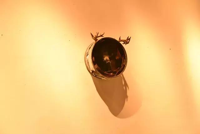 任宏伟|油桶中的褶皱美学