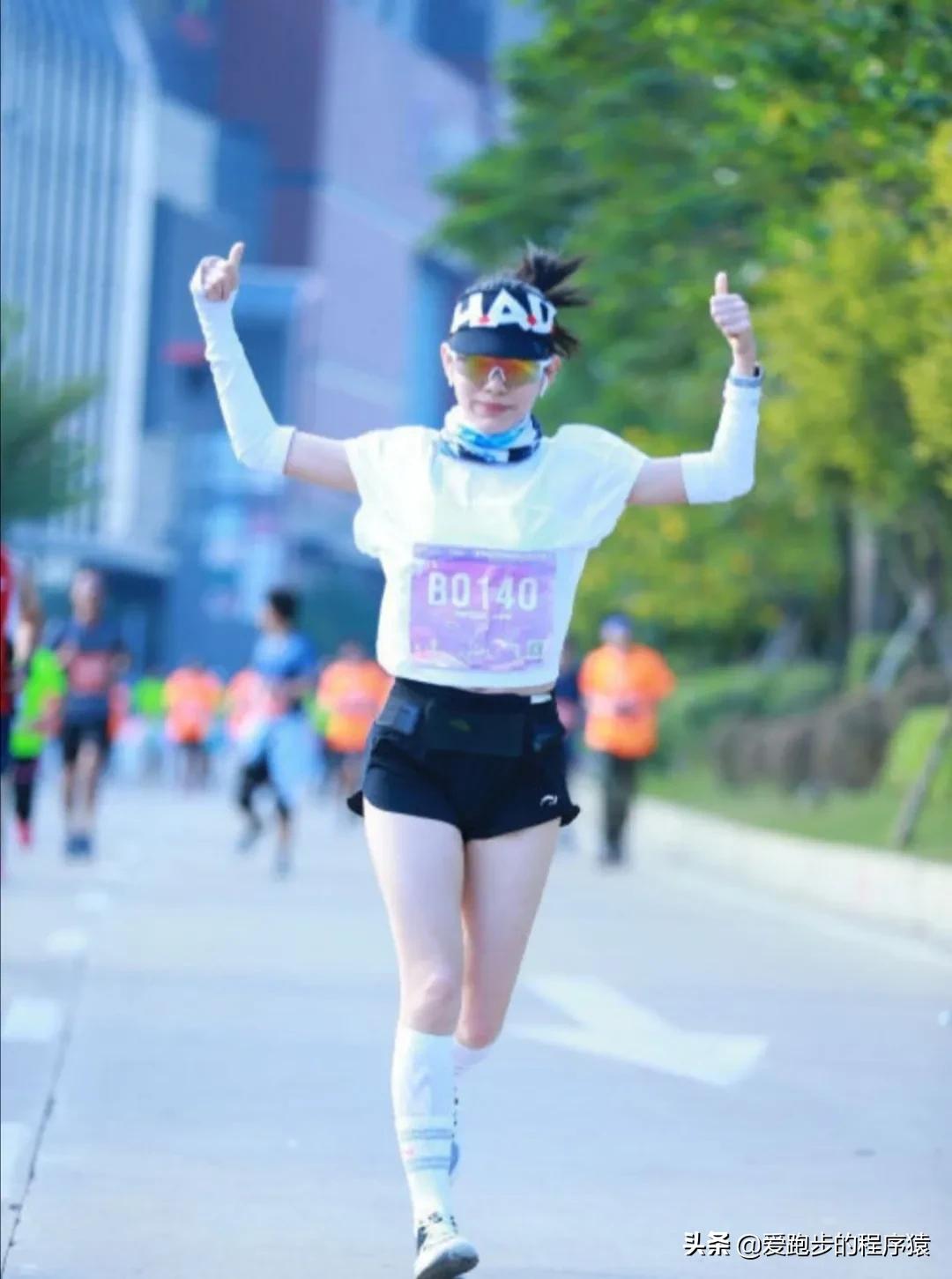 冬天一跑步腿就酸痛,冬天跑步小腿酸痛怎么回事