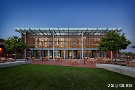 美国巴特社区学院,美国大都会社区学院