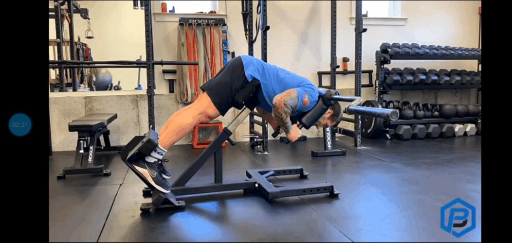 男人健身和不健身臀部的对比,健身男士臀肌