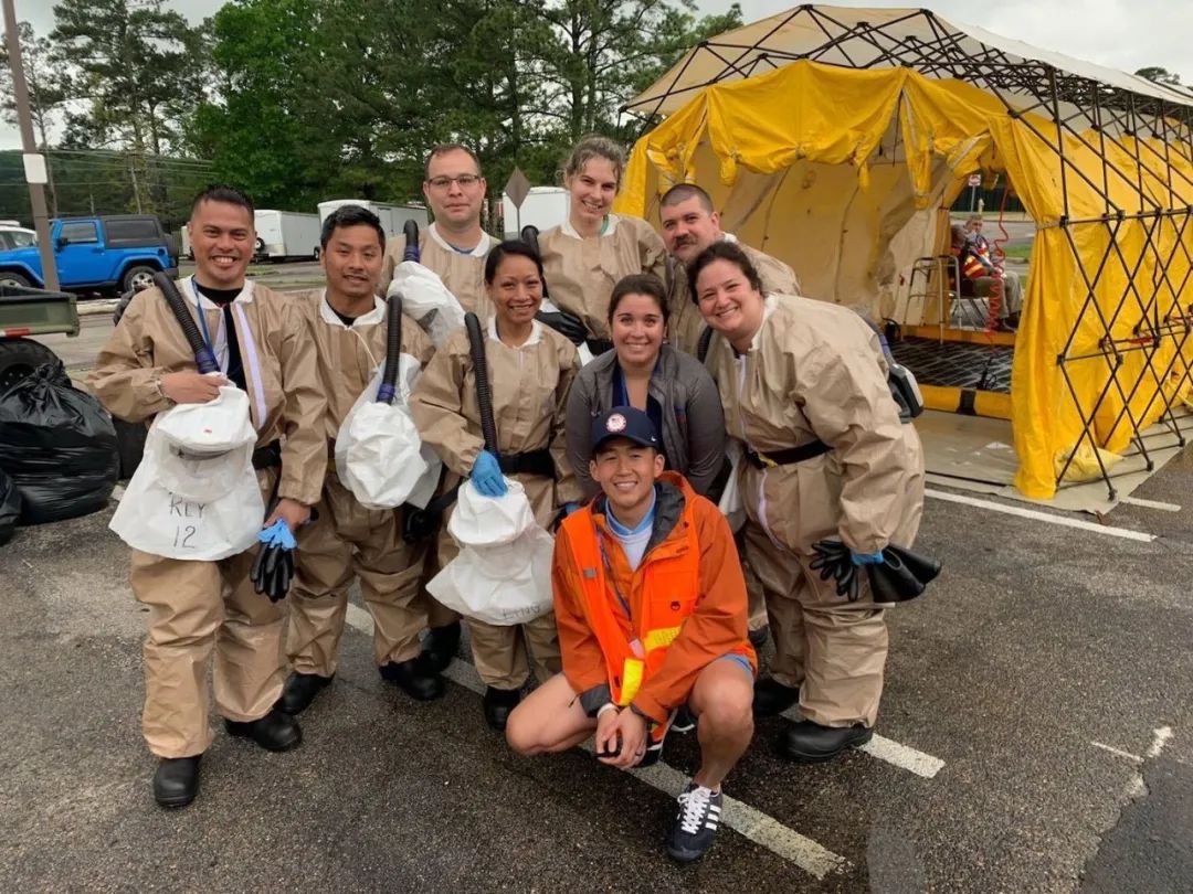 在平淡的生活里寻找一些快乐,在平淡生活里找到乐趣