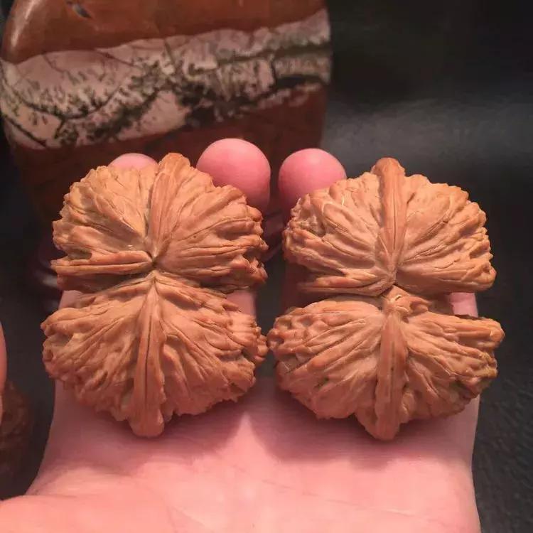 才买的文玩核桃怎样更快盘出包浆,文玩核桃出包浆以后怎么盘玩