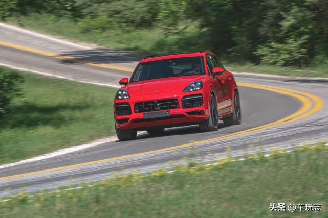保时捷卡宴v8gts,2021保时捷卡宴gtsv8