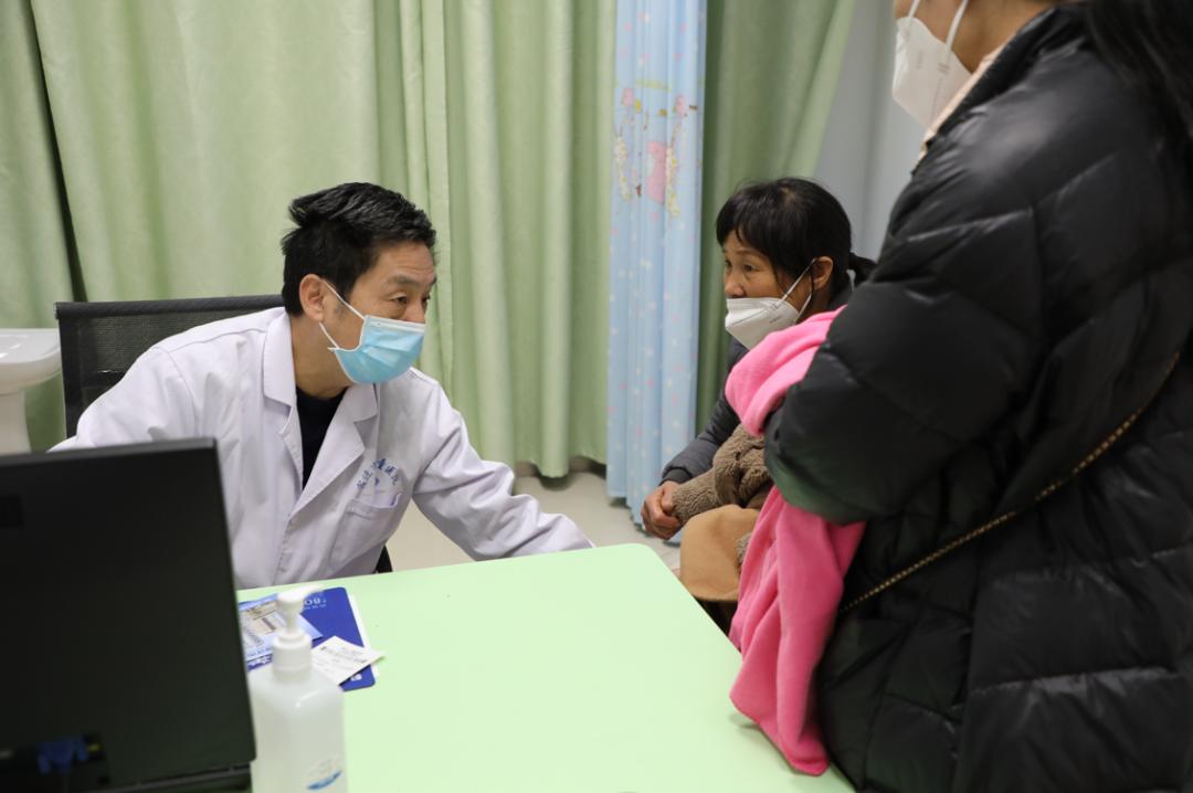 宿迁儿童医院外科专家,徐州儿童医院朱医生