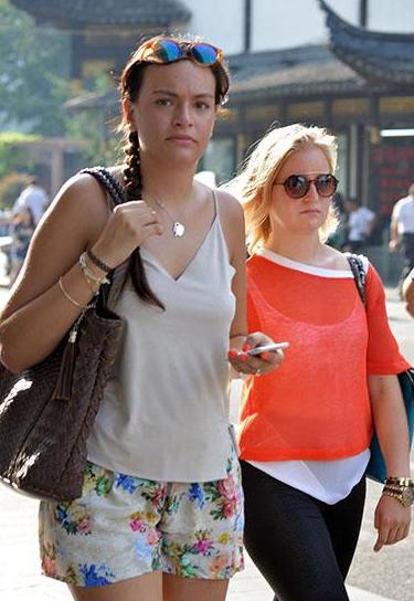 旅行途中遇到的陌生人怎样找到他,一个人旅游遇到陌生人