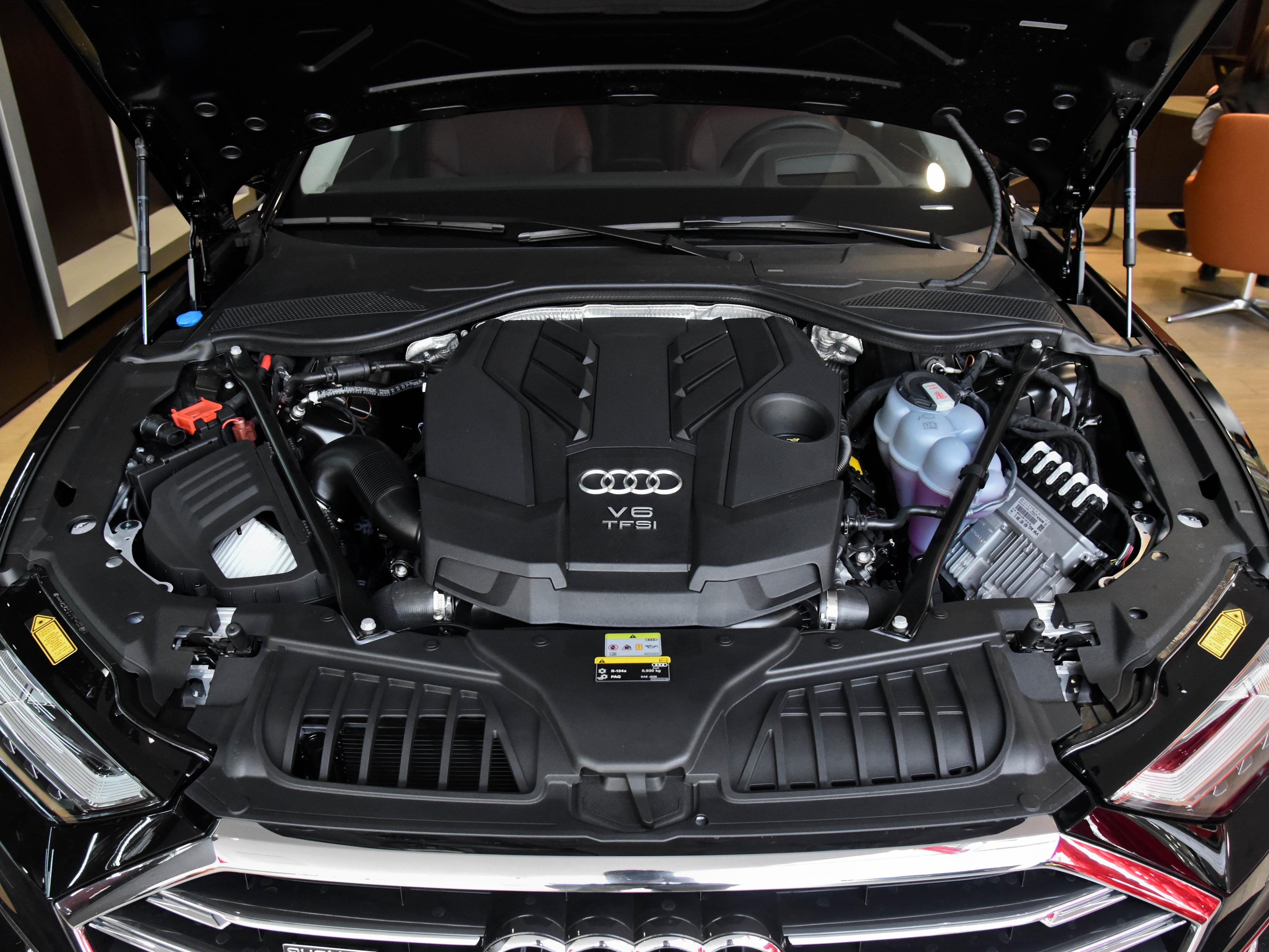 2019款顶级豪华四座奥迪a8,最经典一款奥迪a8