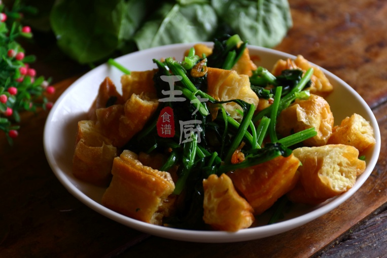 油条这样做好吃不腻让你天天想吃,家庭版油条简单的食材